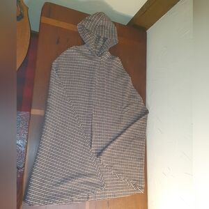Vintage 70s Lightweight Wool Unlined Plaid/Checkered Hooded Women's Cape